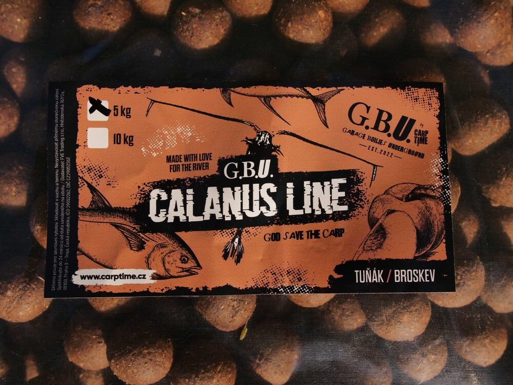G.B.U. Boilies Calanus Line Tuňák/Broskev - 20mm 10kg