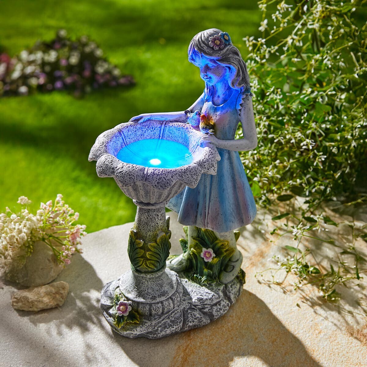 Die moderne Hausfrau Solární zahradní pítko Dívka