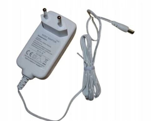 100 kusů Napájecího Zdroje Sagemcom 12V 2A 24W Zástrčka 5,5x2,5 mm Bílá NBS24K120200HE