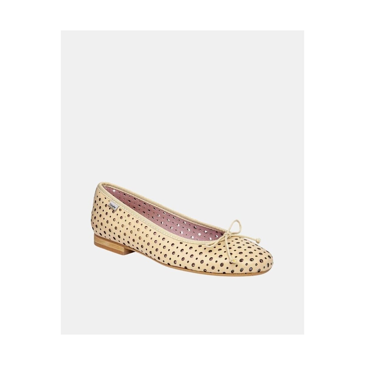 CallagHan  18294 42961  Hnědá