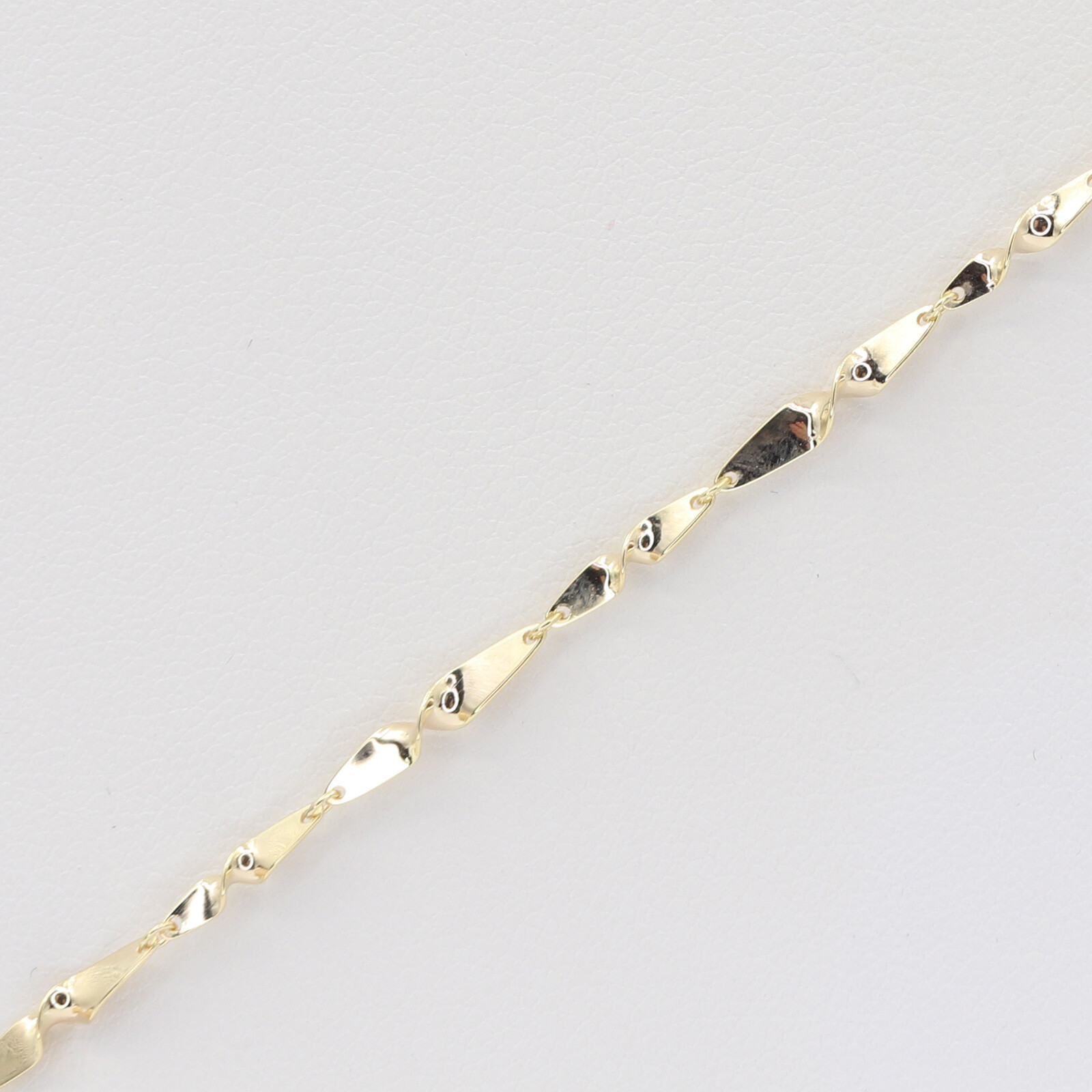 Zlatý řetízek OB018