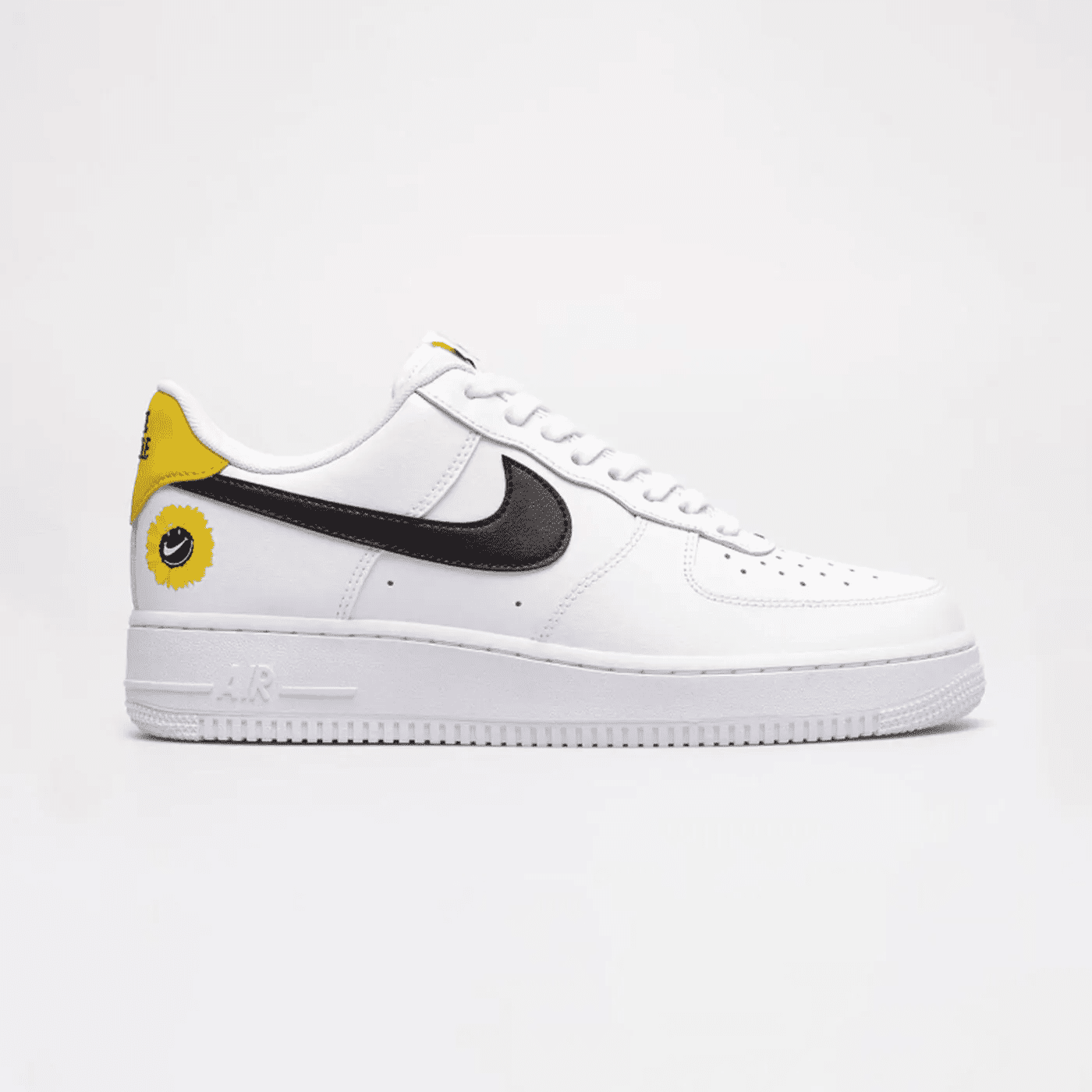 Nike Air Force 1 07 Lv8 42,5