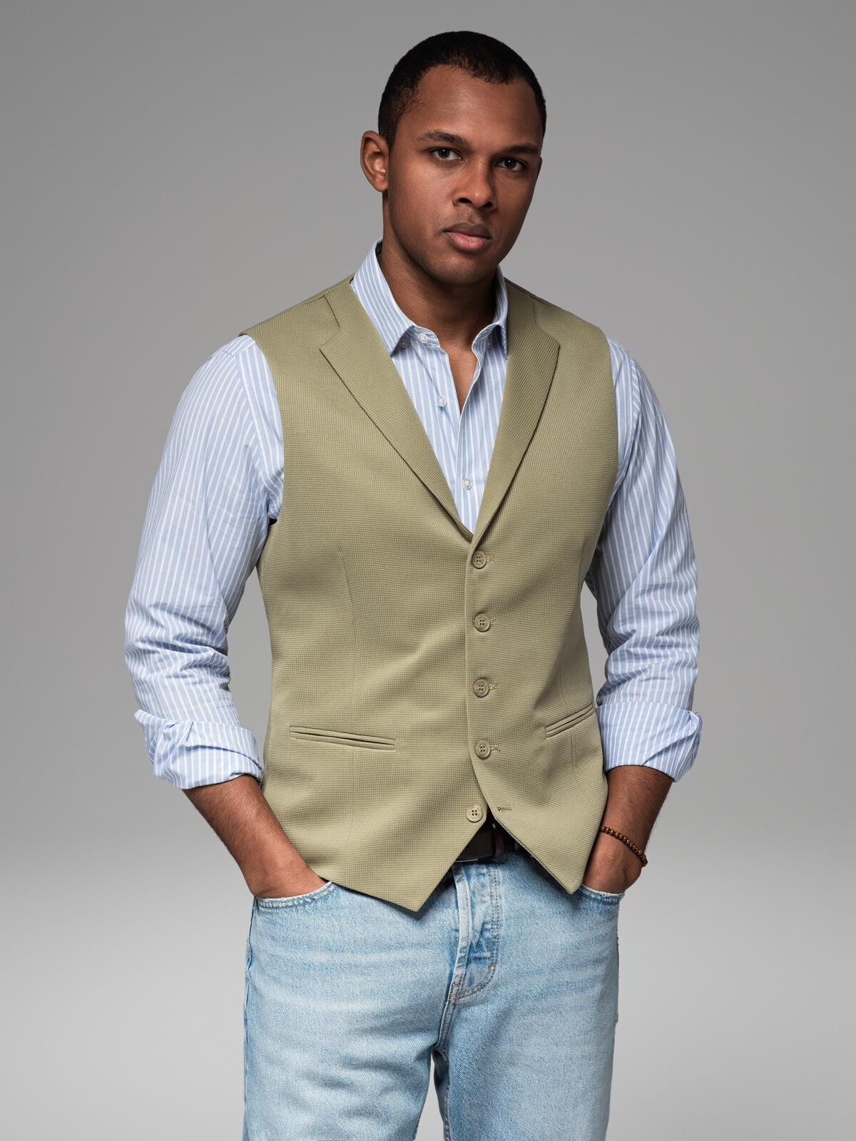Ombre Fitted men's structured knit vest with lapels - olive