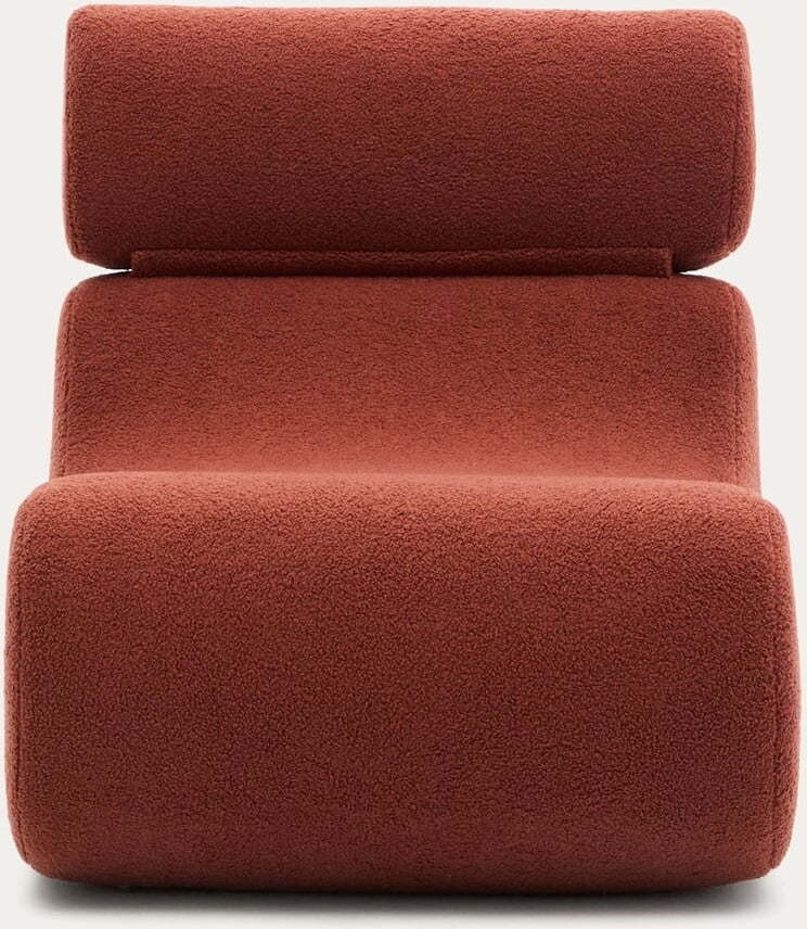 Křeslo v terakotové barvě z textilie bouclé Club – Kave Home