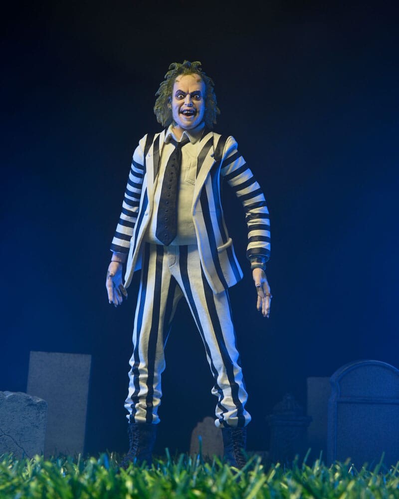 NECA | Beetlejuice (1988) - sběratelská figurka Beetlejuice (Black and White Striped Suit) 18 cm