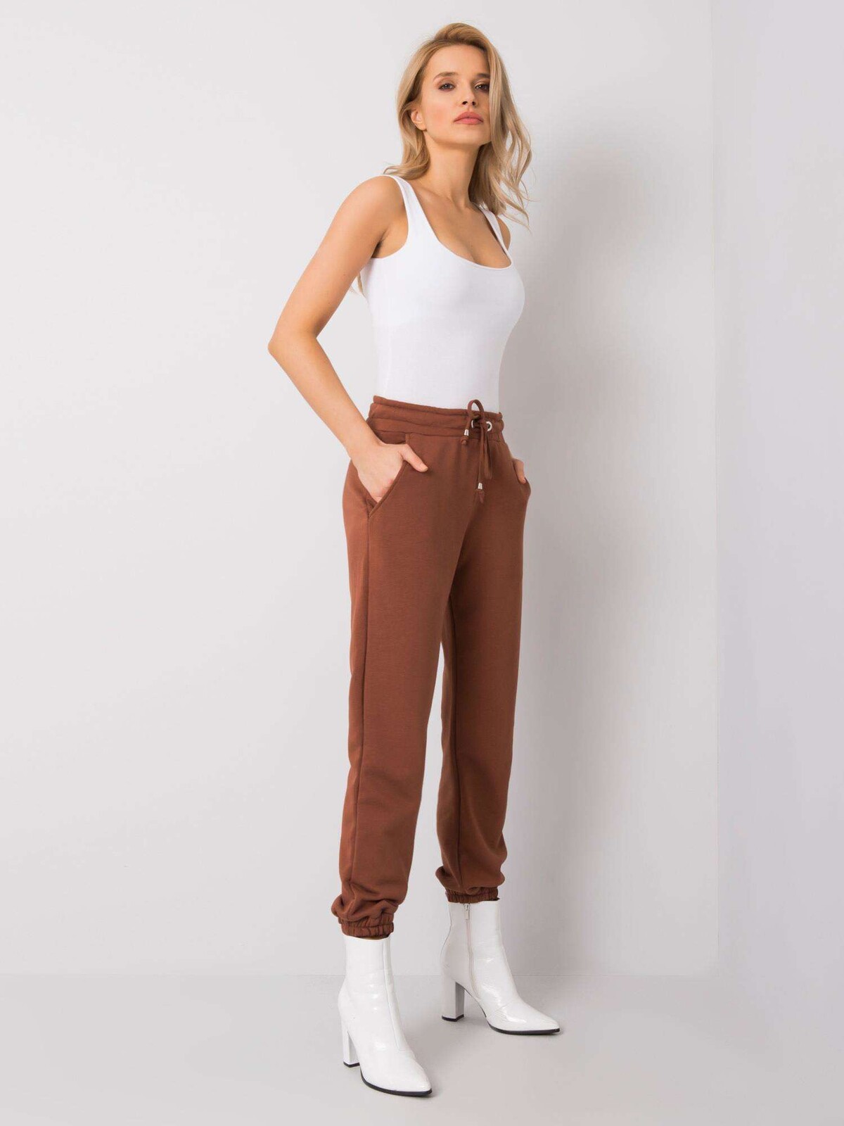 Sweatpants-RV-DR-6120.03P-dark brown