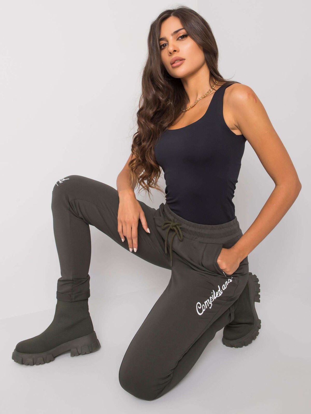 Sweatpants-RV-DR-7076.21-dark khaki