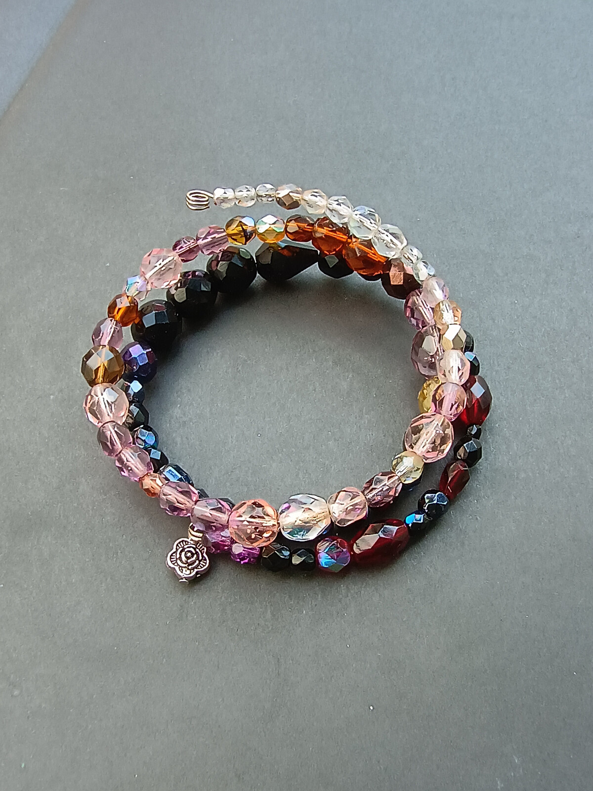 Emada Náramek, 2005, paměťový drát, Ohňová kráska, 1 ks