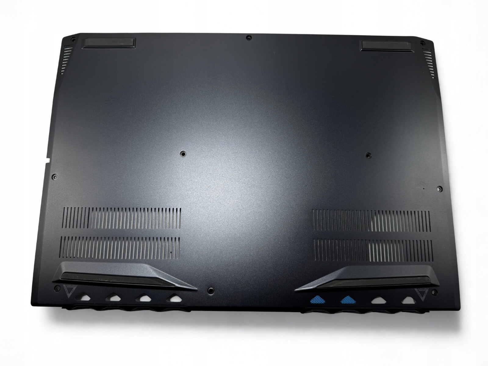 Spodní kryt Acer Predator Triton 500 PT515-52 60.Q6WN1.001