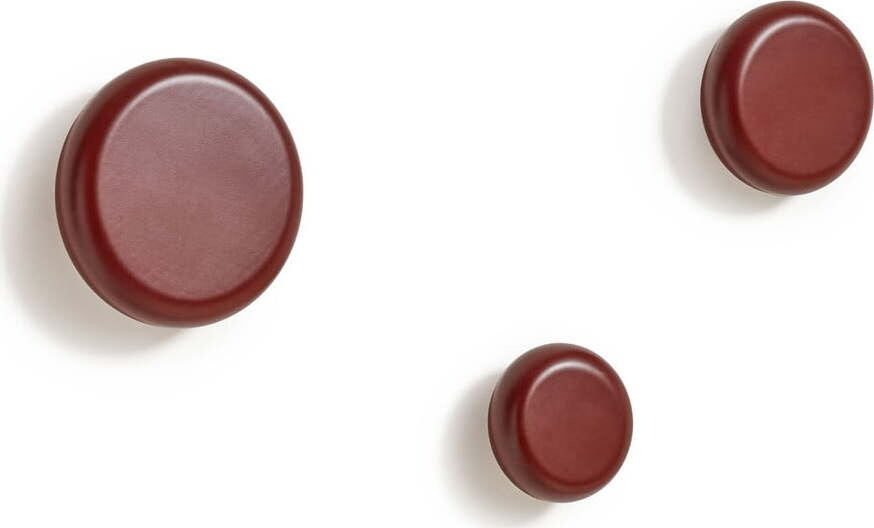 Červené nástěnné dřevěné háčky v sadě 3 ks Nadue – Kave Home