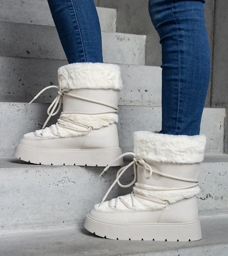 marka niezdefiniowana Light beige insulated lace-up snow boots decorated with fur Istiss