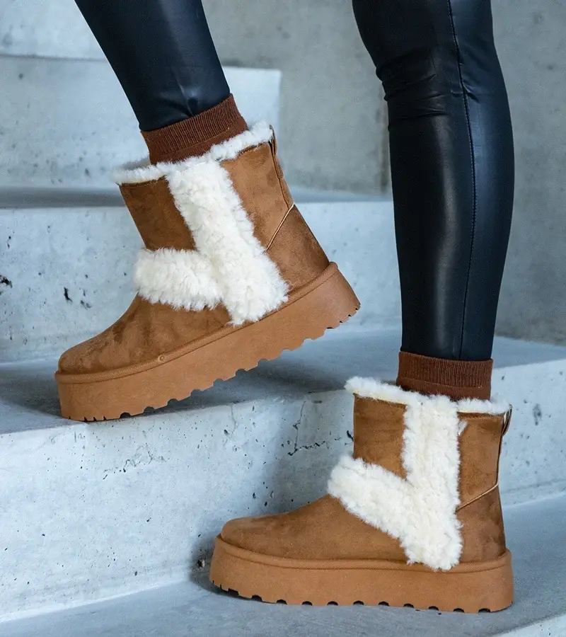 marka niezdefiniowana Brown eco-suede platform snow boots decorated with fur Peters