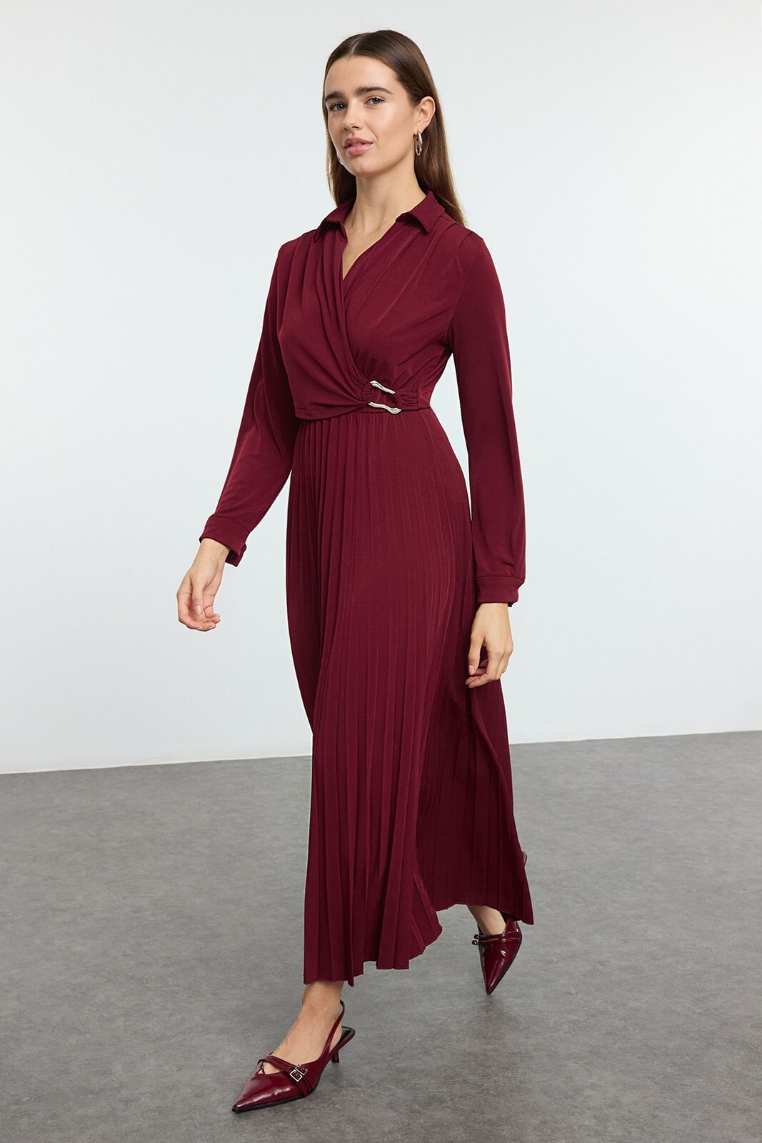 Trendyol Burgundy Double Breasted Pleated Accessory Detailed Knitted Dress