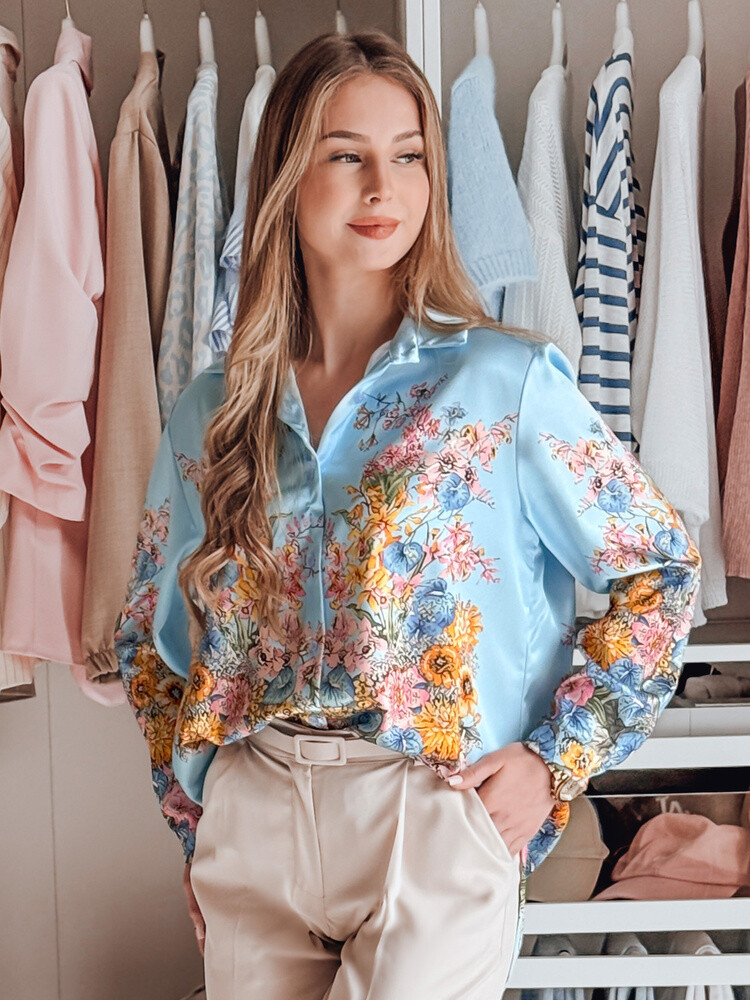 Koszula damska oversize w kwiaty BLOSSIVA błękitna Dstreet