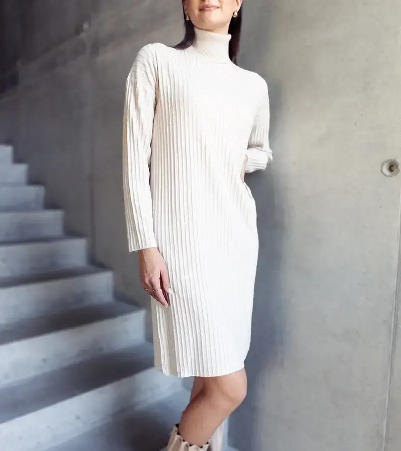 marka niezdefiniowana Beige shimmering midi dress with turtleneck Kusama