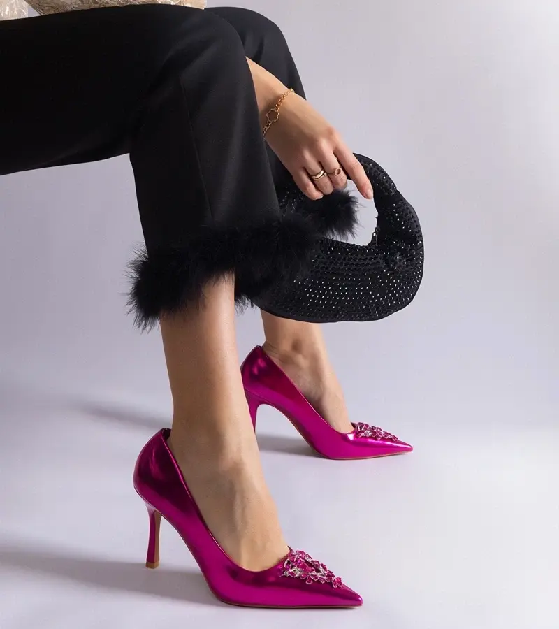 marka niezdefiniowana Pink patent stilettos adorned with rhinestones Almana