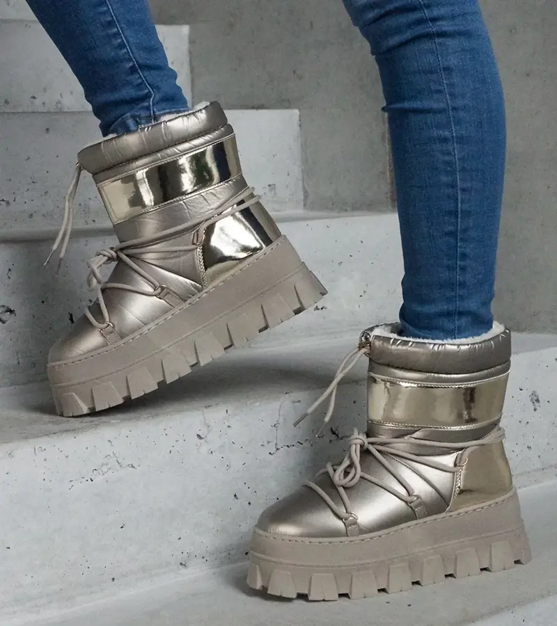 marka niezdefiniowana Gold platform snow boots with lacquered inserts Losta