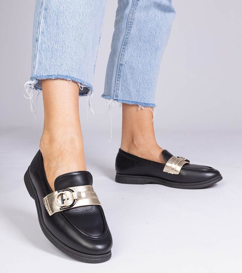 marka niezdefiniowana Black faux leather loafers with rhinestones Berita