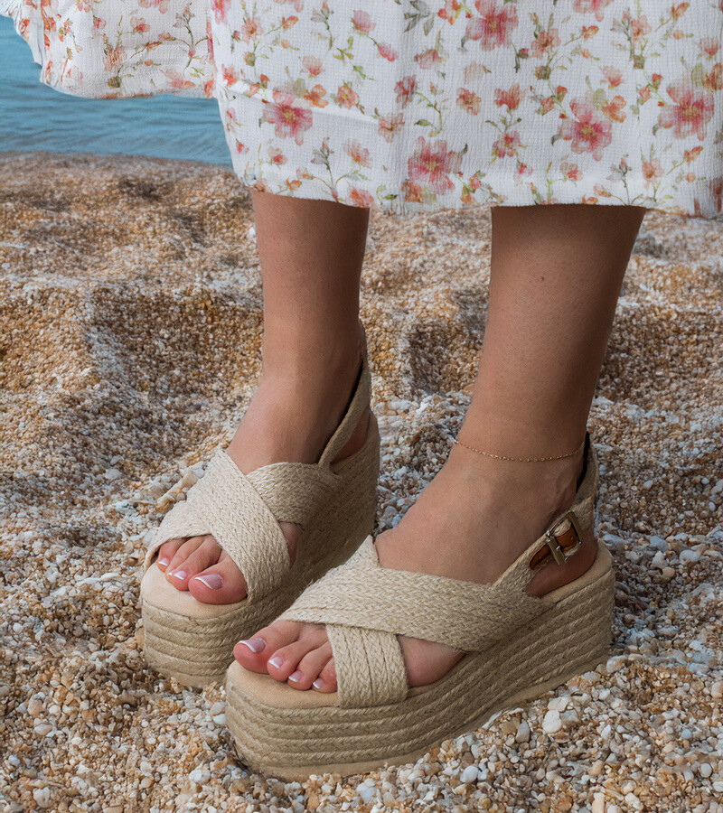 D/CEO Beige platform espadrille sandals with straps Olisa