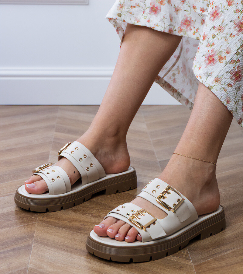 D/CEO Beige flat sandals with buckles on straps Liluna