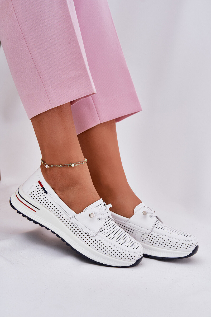 EVENTO Kožené dámské polobotky na platformě bílé Violeth