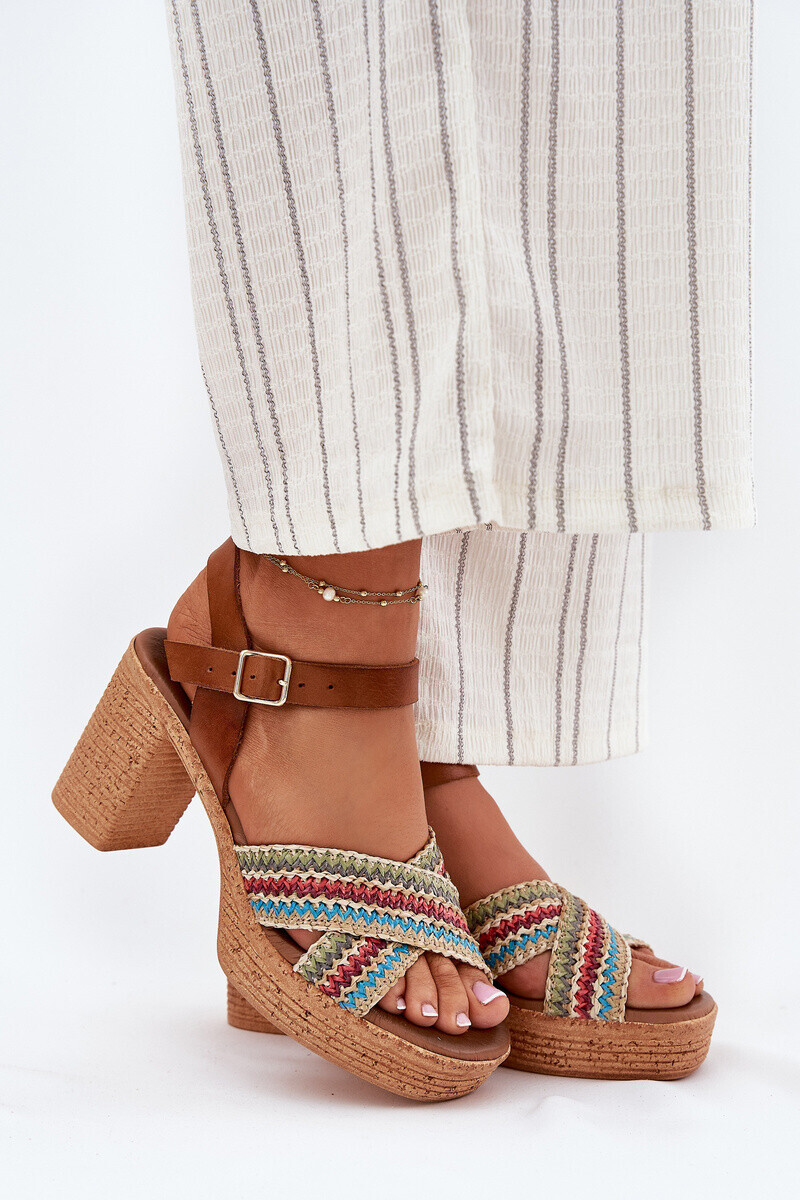 Kožené Sandály Na Podpatku S Pletením Na Páscích Hnědé Zazoo 40460