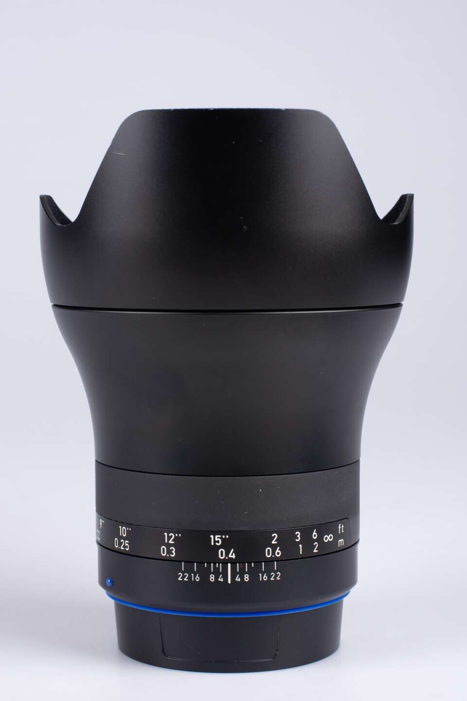 Zeiss Milvus 21 mm f/2,8 ZE pro Canon bazar