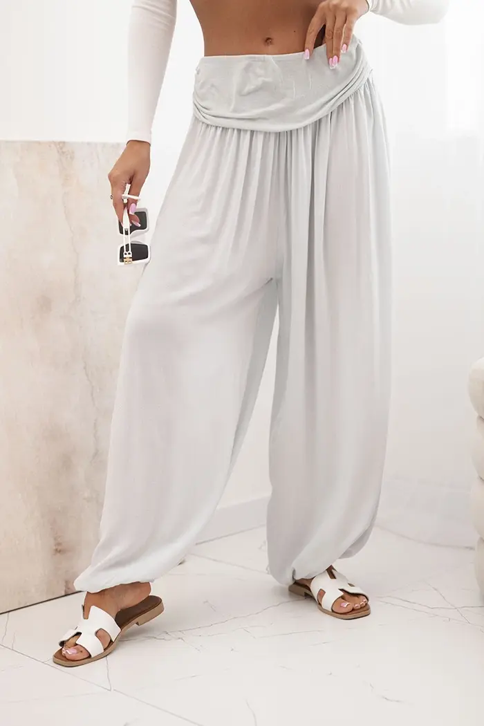 Kesi Włoski Dámské viskózové kalhoty s širokými nohavicemi a volánky šedý