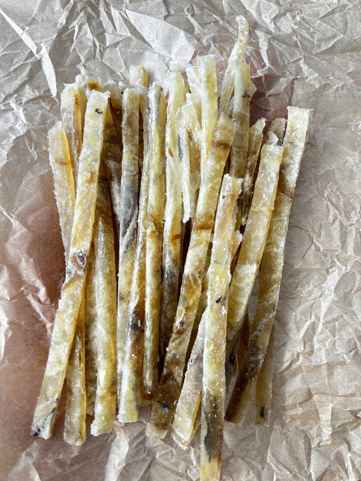 Sušená ryba Modrý slaný proužek 1 kg svačinka k pivu