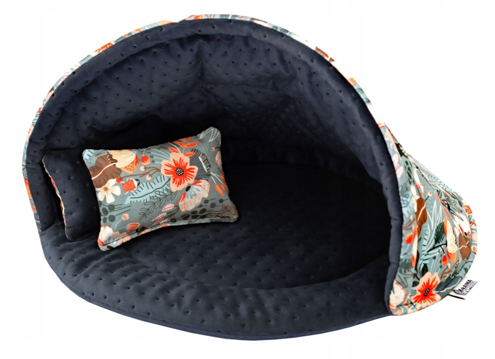 Kraina Tuptusia pelíšek pro králíka, domeček pro králíka, L