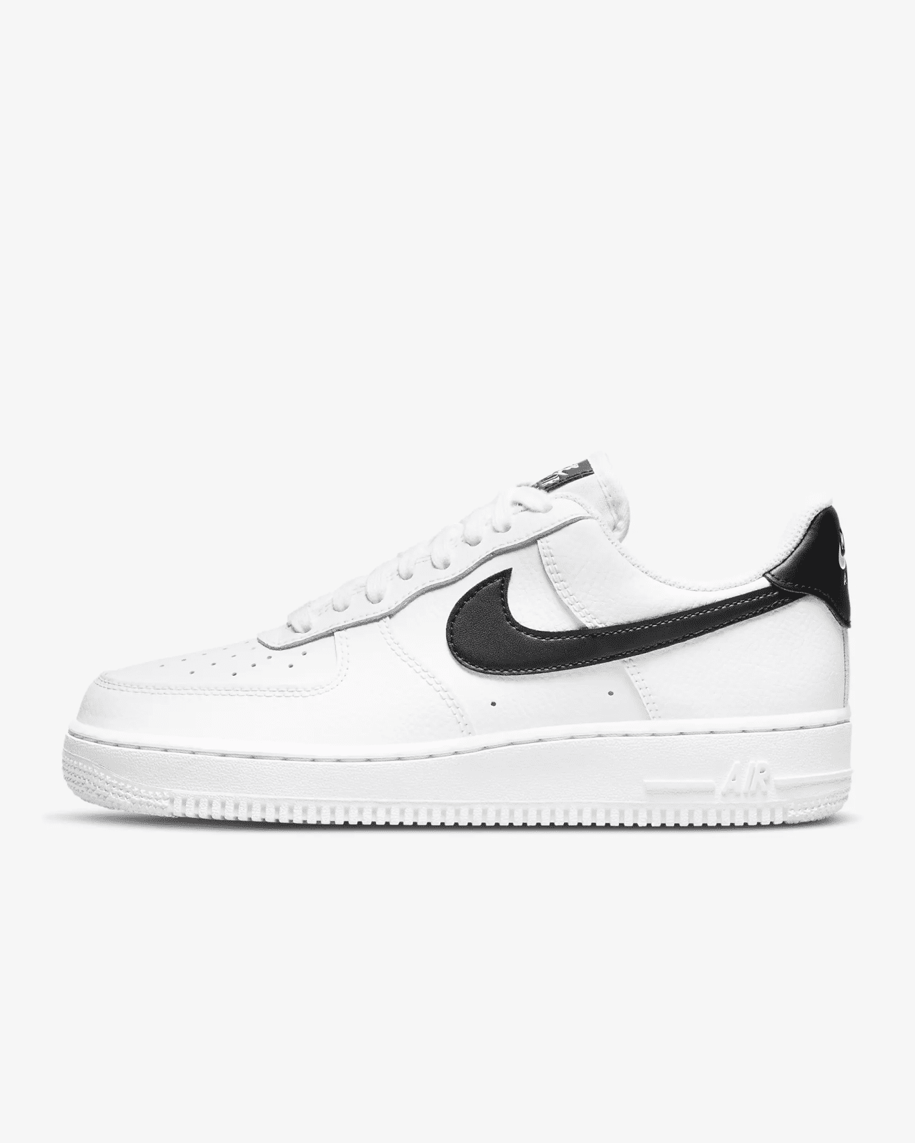 Nike WMNS Air Force 1 07 37,5