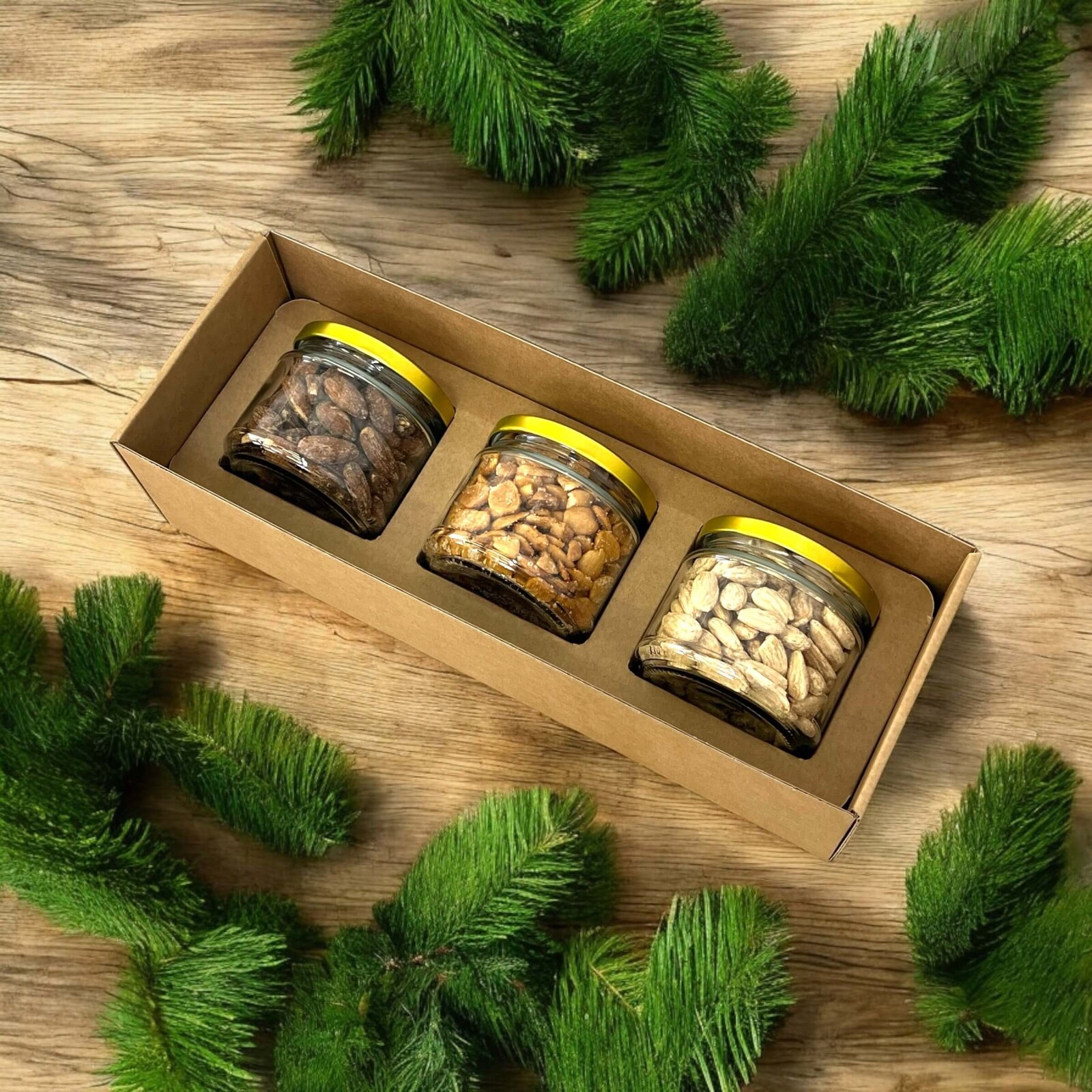 Nutworld.cz Firemní dárek 3 x 180g OŘECHY VE SKLE