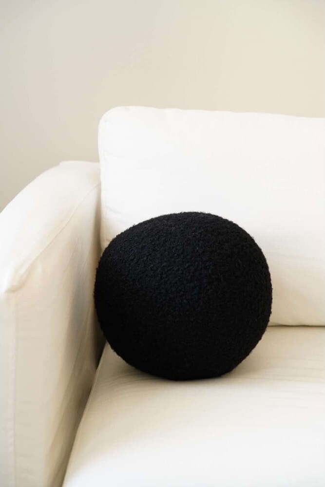 Dekorační polštář z materiálu bouclé ø 20 cm Top – Mioli Decor