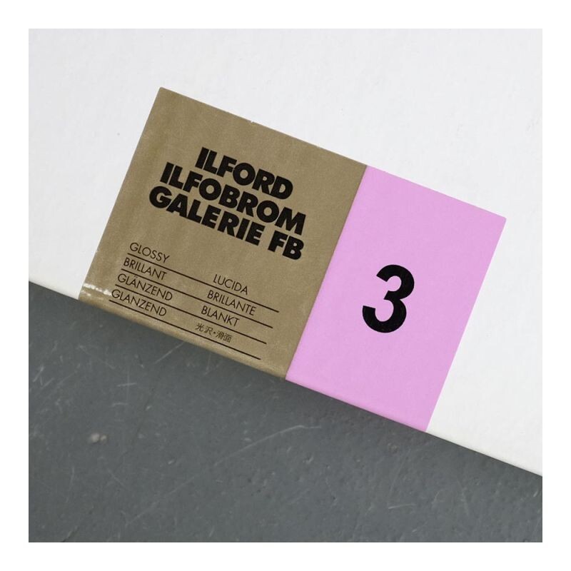 ILFORD ILFOBROM FB Galerie 27,9x35,6/50 IG3.1K lesk