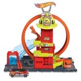 Mattel Hot Wheels City super hasičská stanice se smyčkou HKX41