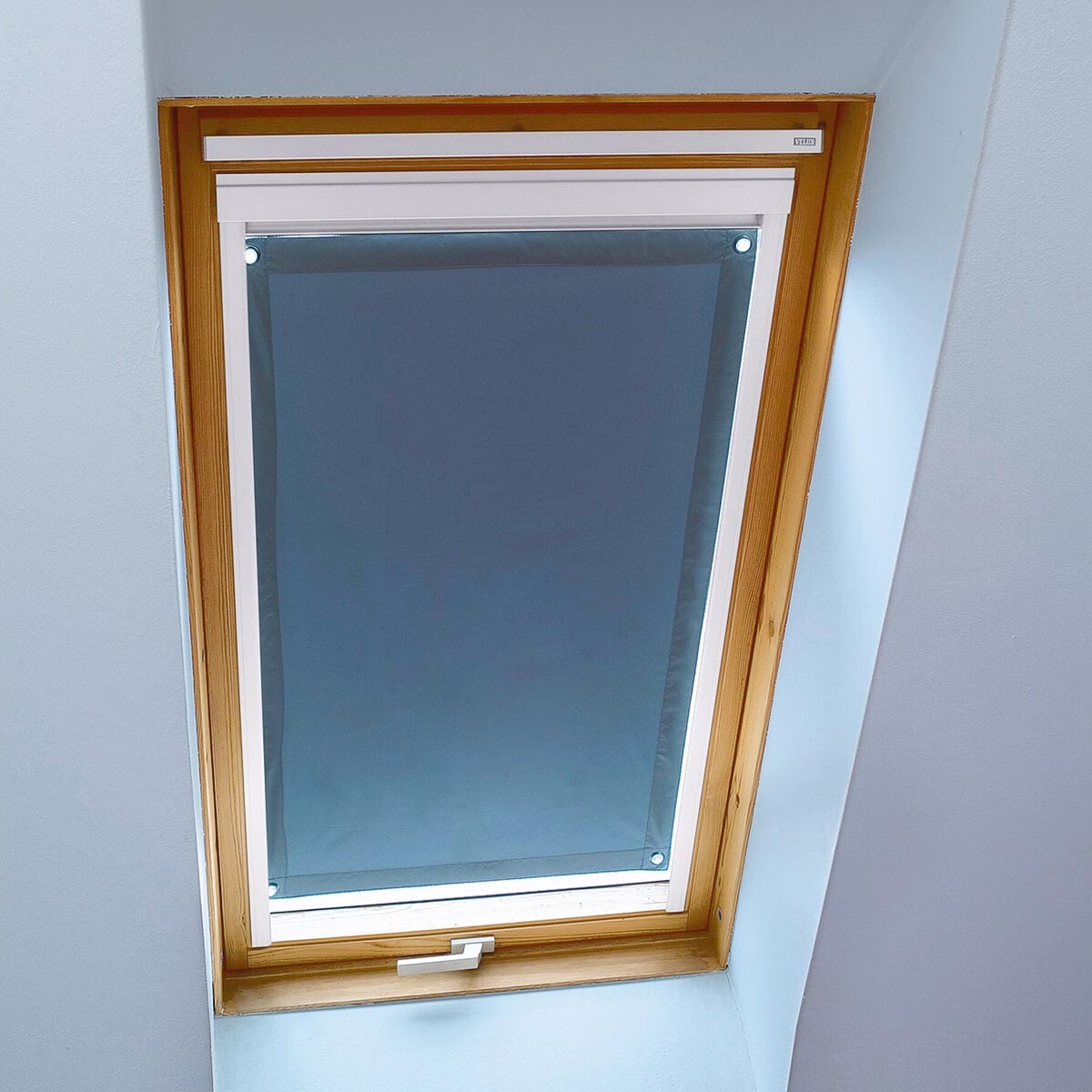 Die moderne Hausfrau Sluneční ochrana do střešního okna 99 x 95 cm