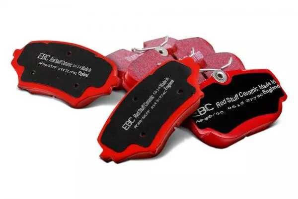 EBC Brakes Přední brzdové destičky EBC Redstuff na Audi S3 8P 2.0 Turbo 265PS (06-12)