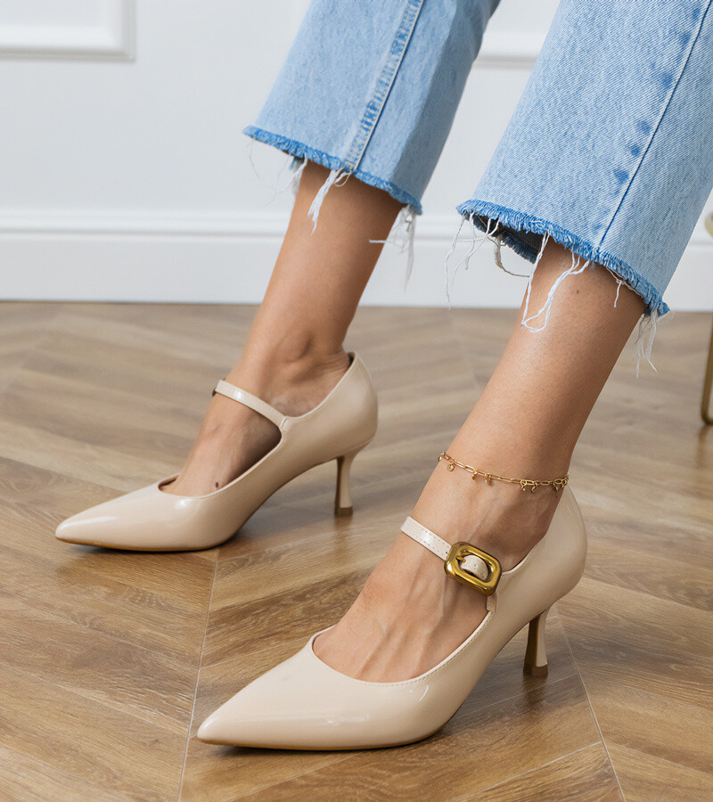 D/CEO Beige classic pumps with decorative buckle Helli