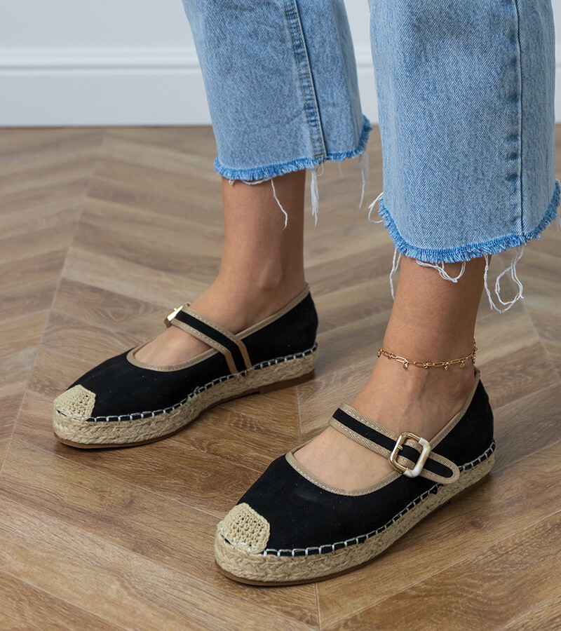 D/CEO Black espadrilles with decorative Pilata buckle