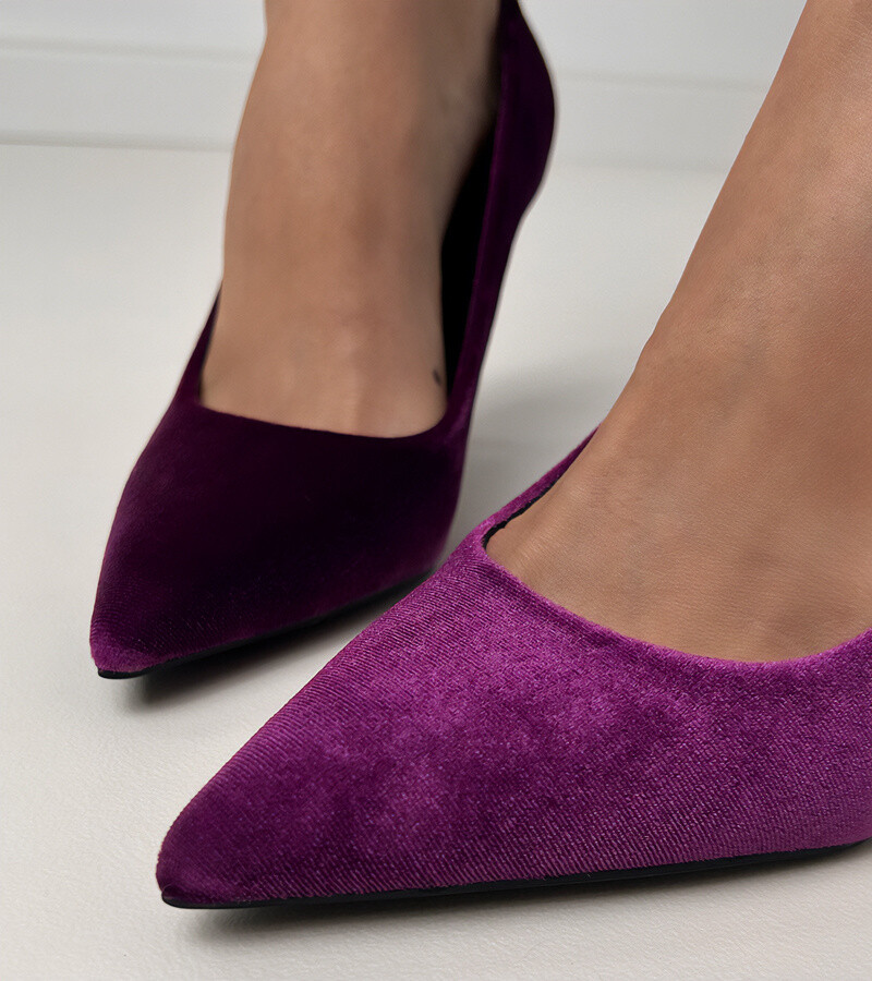 D/CEO Purple Velvet Stiletto Pumps Bales