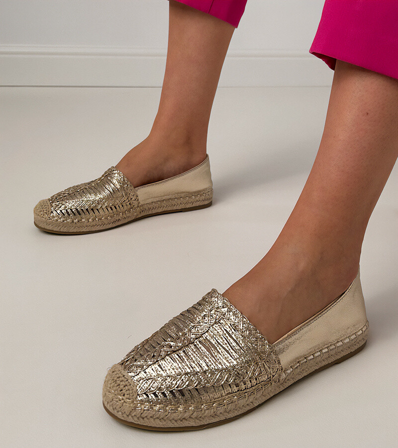 D/CEO Golden perforated espadrilles on a platform Zelvira