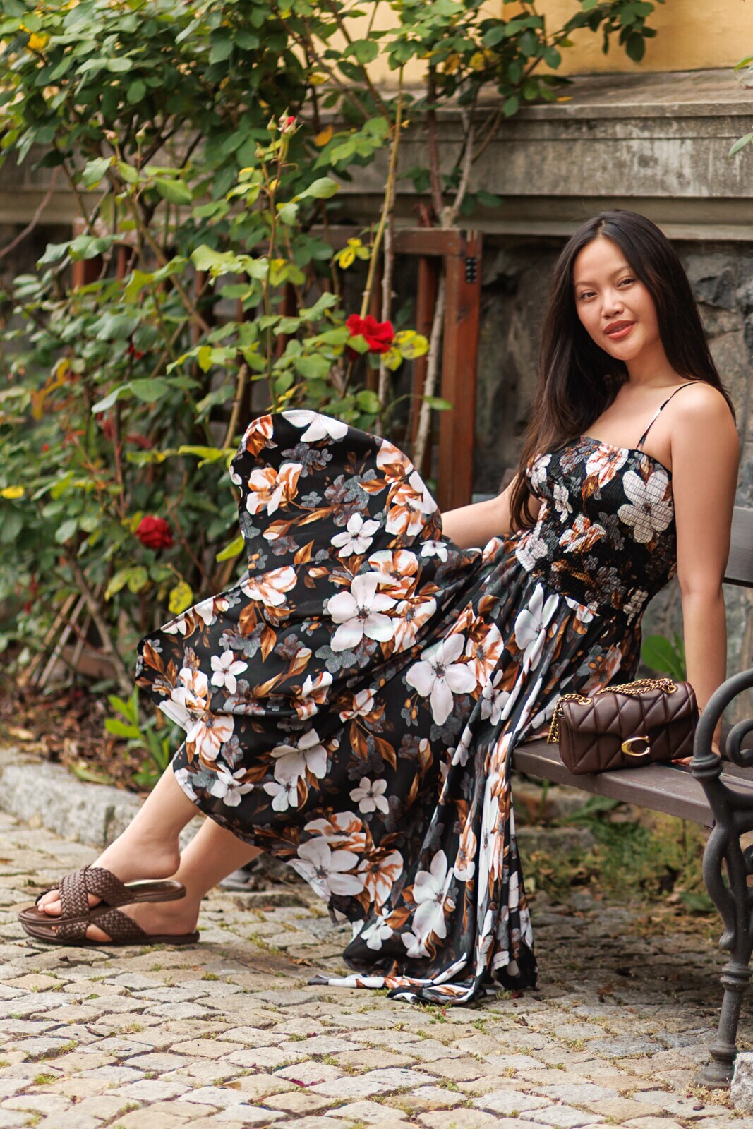 Himalife Šaty-sukně 2v1 Dawa Nabila - černá s bílou Velikost: S/M