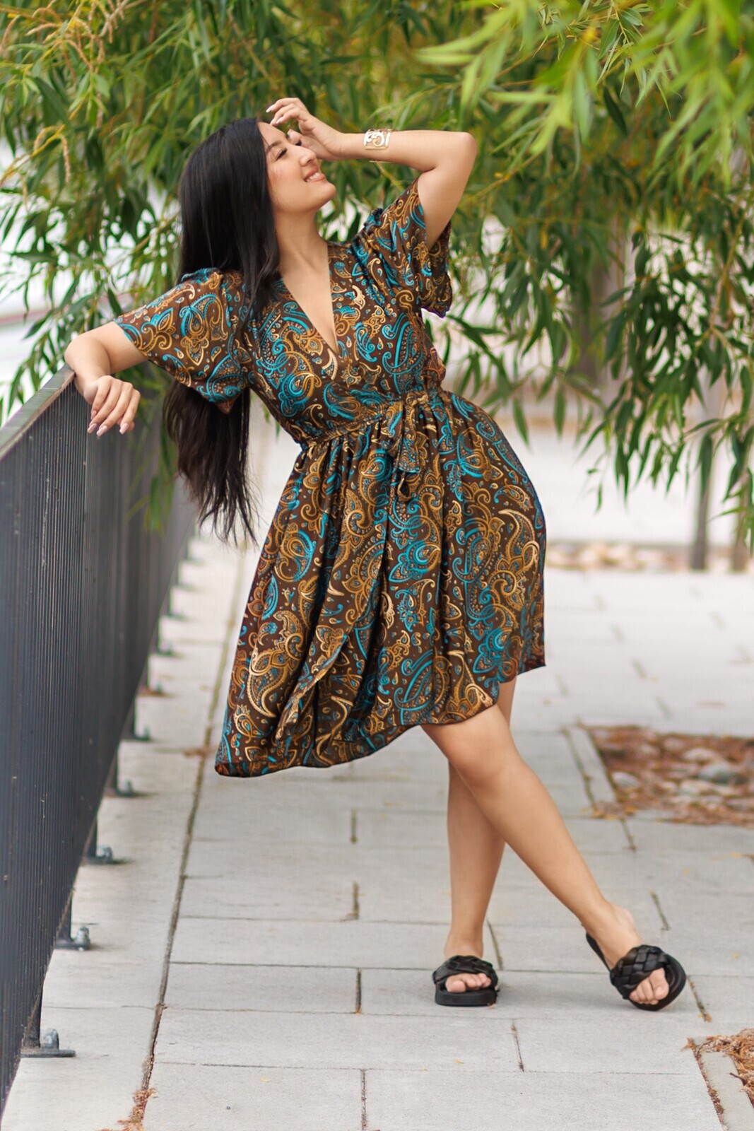 Himalife Zavinovací šaty s krátkým rukávem Siera - hnědá s tyrkysovou Velikost: S/M