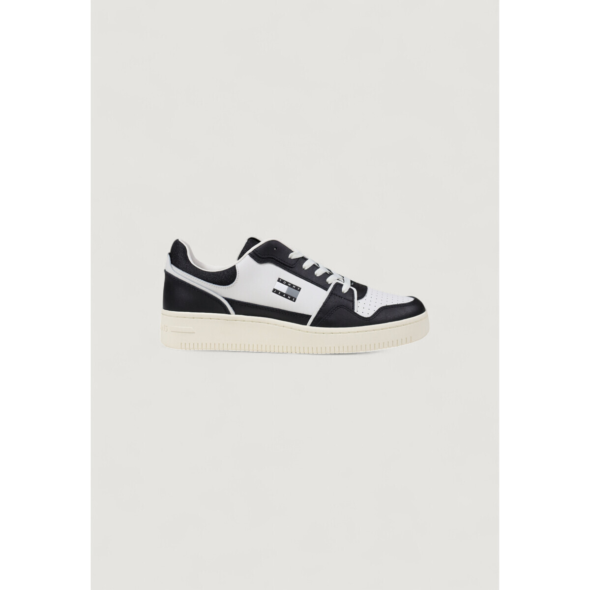 Tommy Hilfiger  TJM RETRO BASKET EM0EM01610  Černá