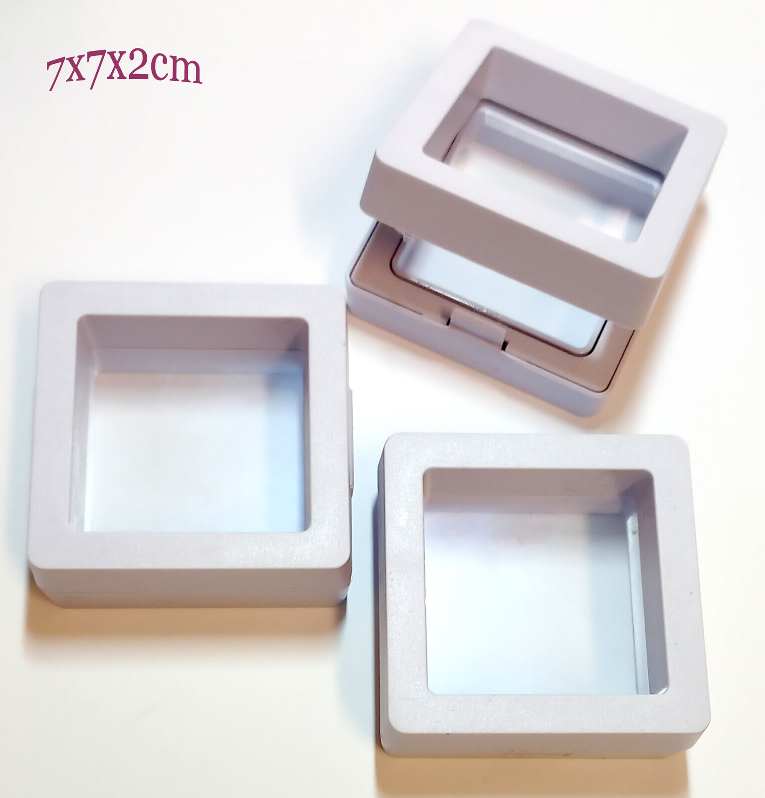 Plastová krabička s pružnou fólií M - bílá-průhledná