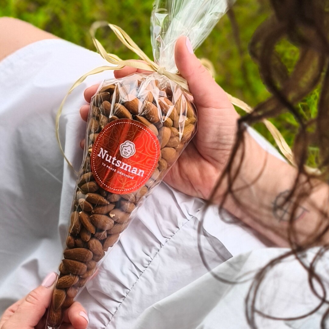NUTSMAN Dárkový kornout MANDLE NATURAL 300 g
