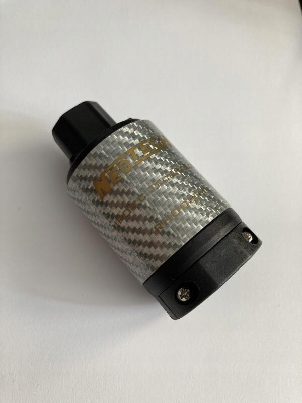 Napájecí konektor NeoTech Eic měď 7N Up-occ rod