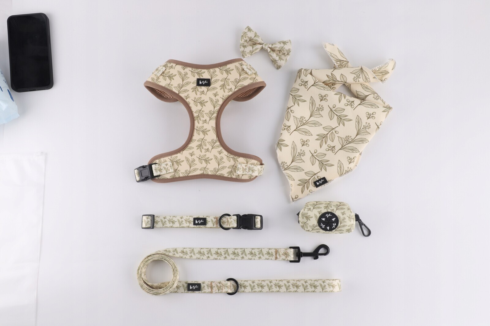 Psí vycházková sada obojek vodítko postroj šátek motýlek vel. M