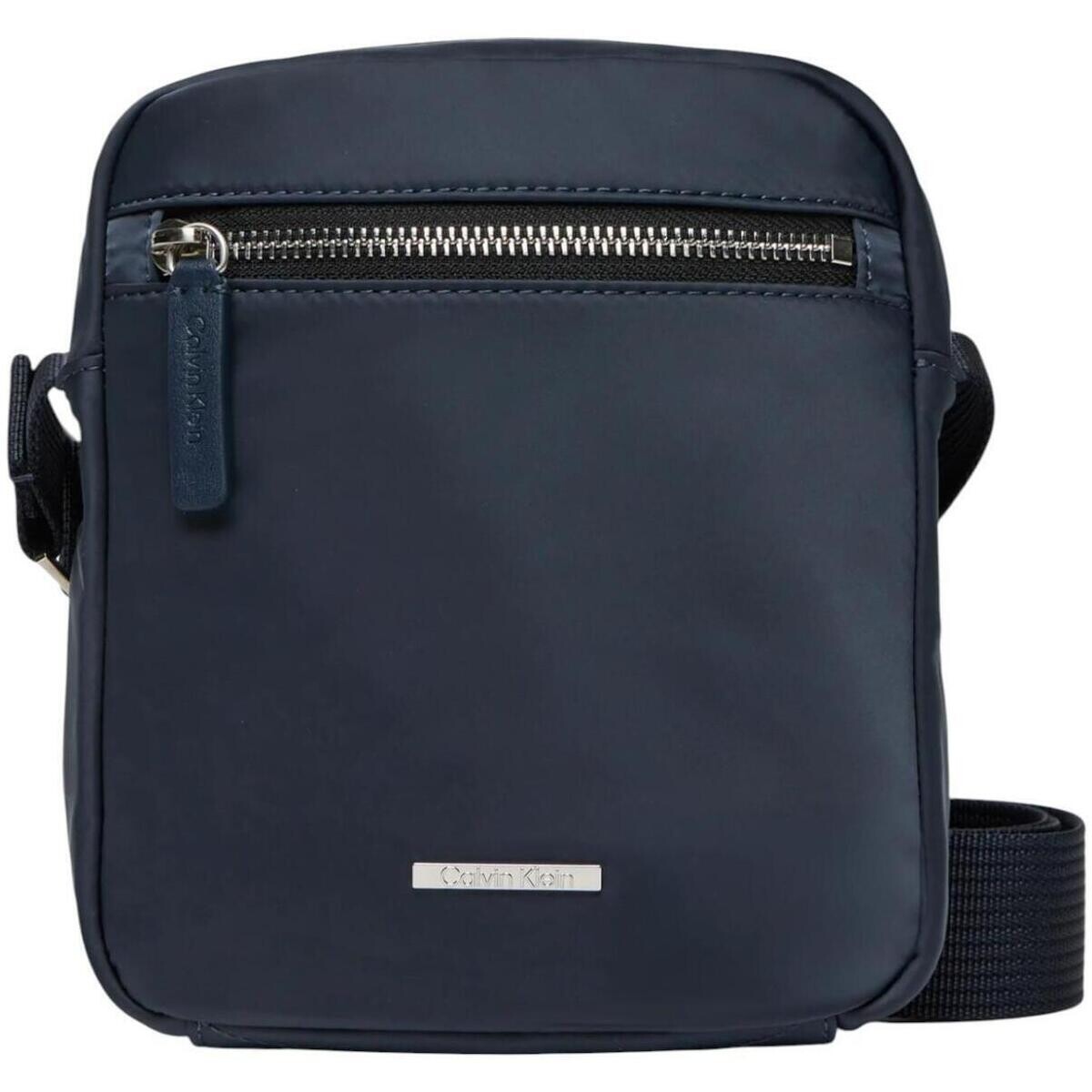 Calvin Klein Jeans  SLEEK NYLON REPORTER LV04D3176G  Modrá