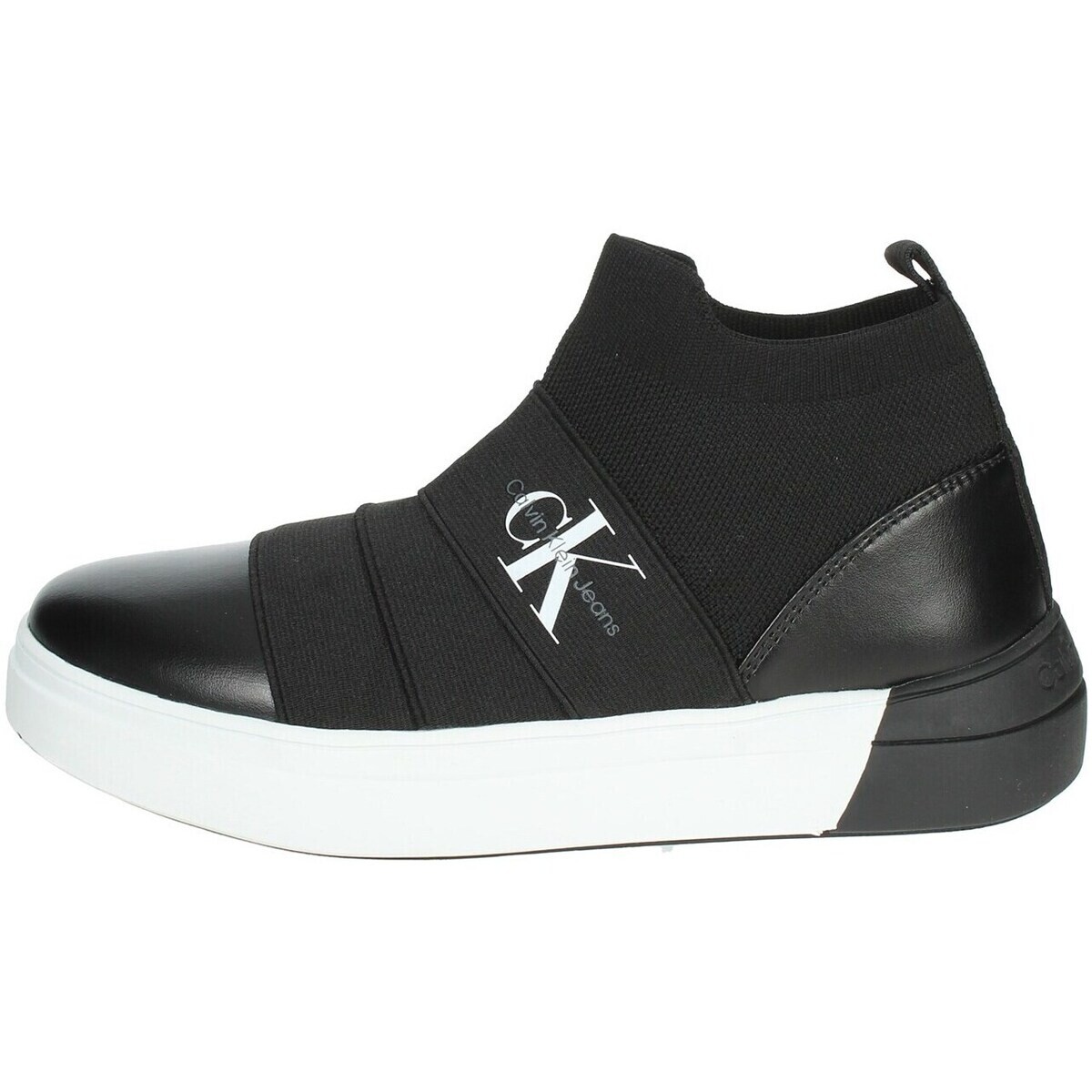 Calvin Klein Jeans  V3X9-80732-1464  Černá